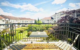 Le Jardin Suspendu, Steps To Lake & Station